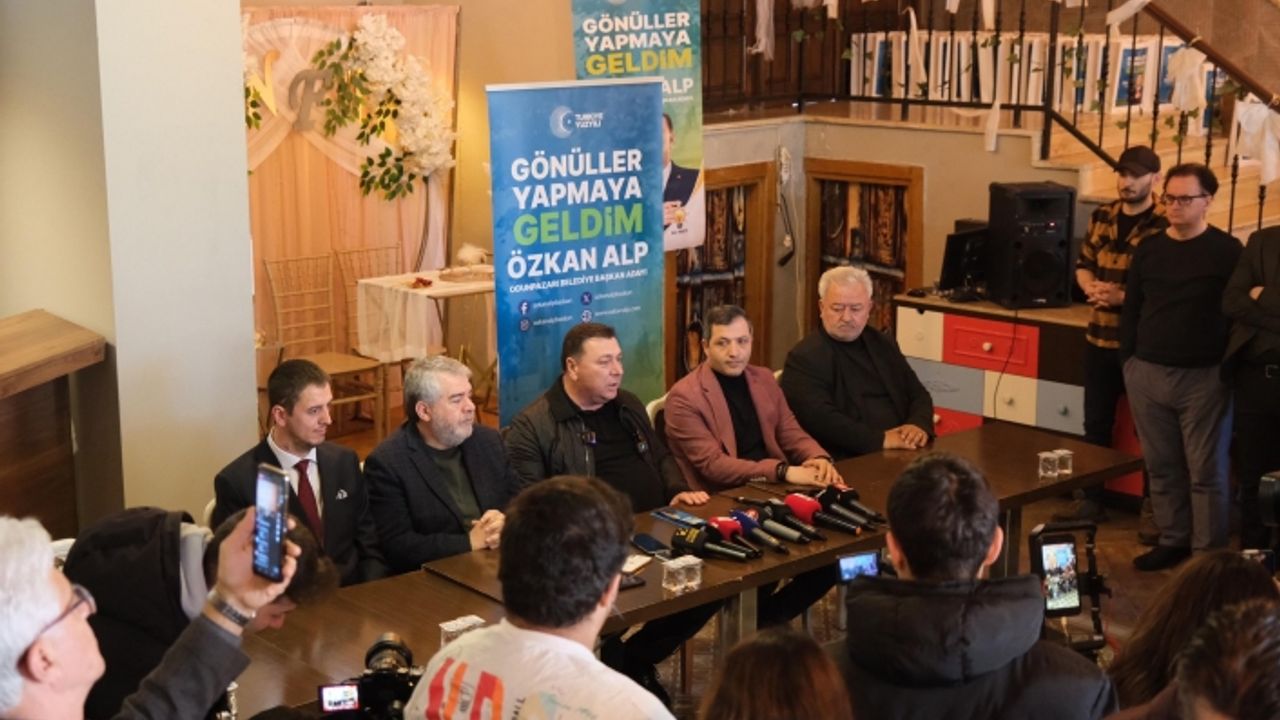 Özkan Alp: "Belediyelerin hızlı büyümeye ayak uydurması gerekiyor"