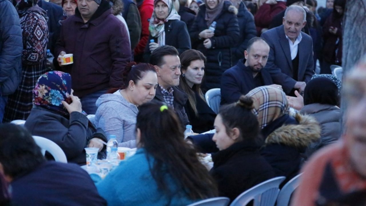 Sazova'da gelenek bu yıl da bozulmadı