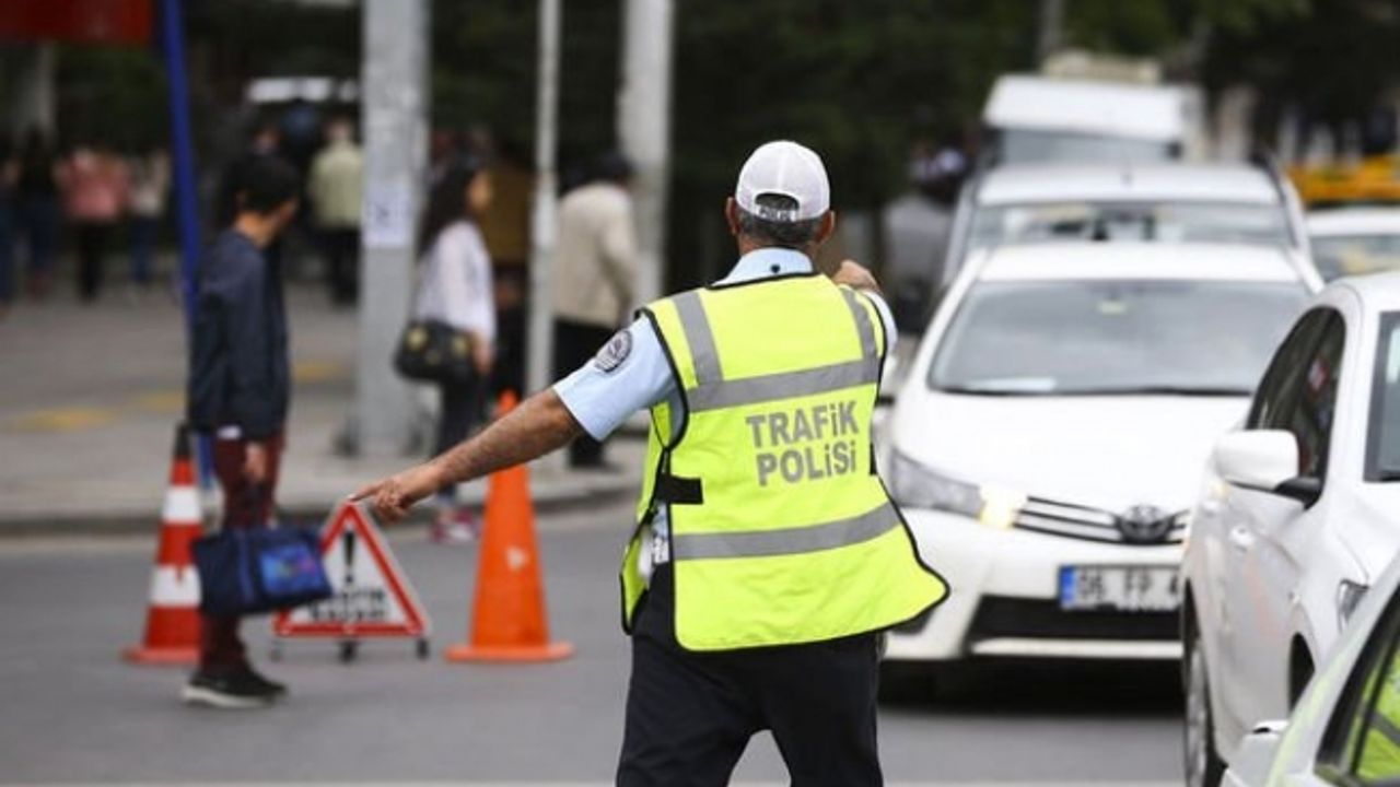 Sürücüler bu habere çok sevinecek... Artık o sebeple ceza yazılmayacak