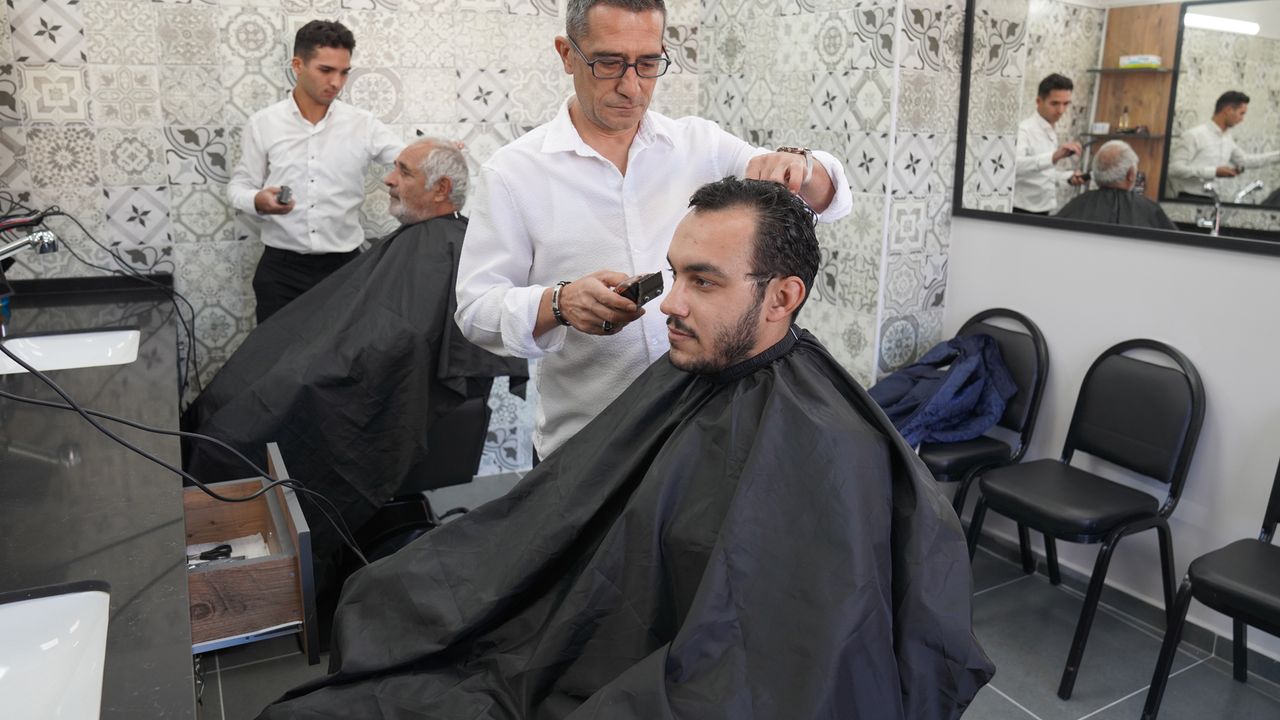 Türkiye'nin ilk Kent Berberi Eskişehir'de açıldı