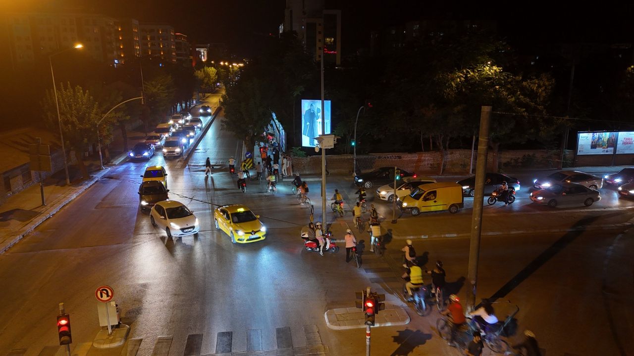 Espark çevresinde trafik düzenlemesi başlıyor