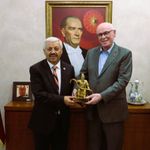 Adnan Karamanlı ve yönetimi, Kazım Kurt'u ziyaret etti