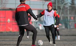 Es-Es'te ikinci yarı hazırlıkları sürüyor