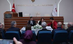 Eskişehir'de depremzede ailenin nikahı kıyıldı Vali Ayyıldız şahitleri oldu