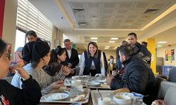 Milletvekili Günay KYK yurdundaki depremzedelerle bir arada
