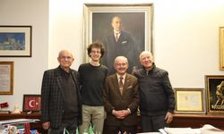 Eski bakan Çakmur'dan Büyükerşen'e ziyaret