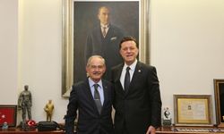 Hatipoğlu'ndan Başkan Büyükerşen'e ziyaret