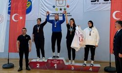 Üniversiteli sporcudan altın madalya