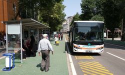 Yenilenen kavşakta otobüs hatları çalışmaya başladı