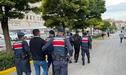 Ailece tefecilik yapıyorlardı! Yakayı ele verdiler