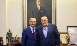 Avni Ongurlar'dan Başkan Büyükerşen'e ziyaret