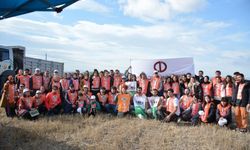 Fidanlarını Mehmetçik Ormanı'nda toprakla buluşturdular