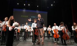 Muhteşem Çocuklar Çocuk Hakları Günü için sahneye çıktı
