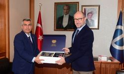 İletişim Başkanlığından Rektör Erdal’a ziyaret