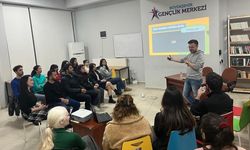 'Türkiye ve Avrupa'da Gönüllülük' söyleşisi düzenlendi