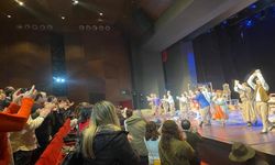 'Ayak Bacak Fabrikası' İstanbul'da sahnelendi