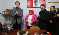 Hatipoğlu ve Yüzügüllü'den muhtara sürpriz doğum günü