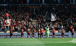 Şimşeklerden gol yağmuru! Eskişehirspor 5-0 Yunusemrespor
