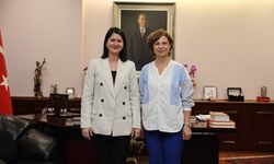 Başkan Akın'dan Ayşe Ünlüce'ye ziyaret