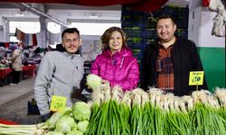 Ayşe Ünlüce, Çamlıca pazarında esnaf ve vatandaşın nabzını tuttu