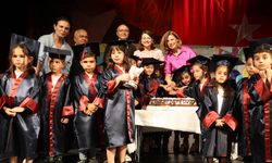 Es Çocuk Evi'nin minik öğrencileri ilk diplomalarını aldı