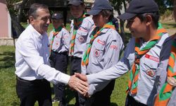 İklim izcilerine katılan minikler yemin etti