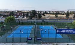 Batıkent Tenis Kortlarında spor keyfi sürüyor