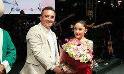 Melek Mosso Sivrihisar'ı salladı