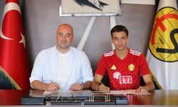 Eskişehirspor altyapı oyuncusunu profesyonel kadrosuna kattı