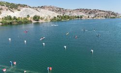 Durgunsu Kano 2025 Türkiye Kano Şampiyonası'nda başarılı sporcular ödüllerini aldı