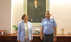 Başkan Ünlüce duyarlı otobüs şoförünü tebrik etti