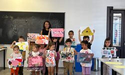 Minikler 'Sanat Sokağı'nda hayal gücünü ortaya çıkardı