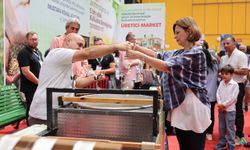 Başkan Ünlüce Tarım Fuarı'nı ziyaret etti