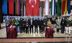 Geleneksel ve modern çalgı yapımına dair çalışmalar sergileniyor