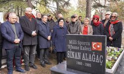 Efsane kaleci kabri başında anıldı