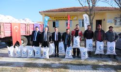 Sivrihisar'da hasat ürünleri çiftçiye ulaştırıldı