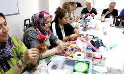 Kadınlar atölyelerde güçleniyor