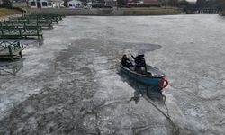 Porsuk Çayı'nda buz tutan yerlere dikkat!