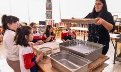 Çocuklar Kağıt Geri Dönüşüm Atölyesi çalışmalarına katıldı