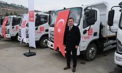 Sivrihisar Belediyesi araç filosuna iki yeni kamyon ekledi