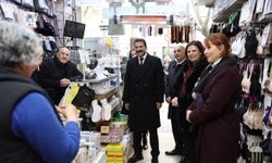 Başkan Ünlüce esnaf ve vatandaşın taleplerini dinledi