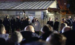 Başkan Ünlüce, sabah mesaisindeki personelle bayramlaştı