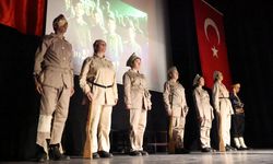 “Gelincik Çiçekleri 1915” ile Çanakkale ruhu sahnede yeniden hayat buldu