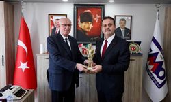 Başkan Kurt esnafın nabzını tuttu