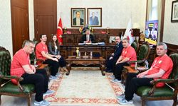 Başarılı sporculardan Vali Yılmaz'a ziyaret