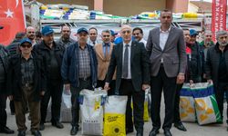 Merkez ilçe üreticilerine yağlık ayçiçek tohumu dağıtıldı