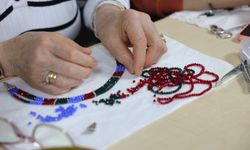 Kadınlar halk merkezi atölyelerinde üretiyor