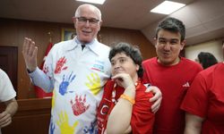 Özel çocukların anlamlı ziyareti yüzlerde tebessüm bıraktı