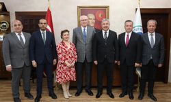 Vali Yılmaz'dan Başkan Kurt'a ziyaret