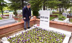 Melih Savaş kabri başında anıldı